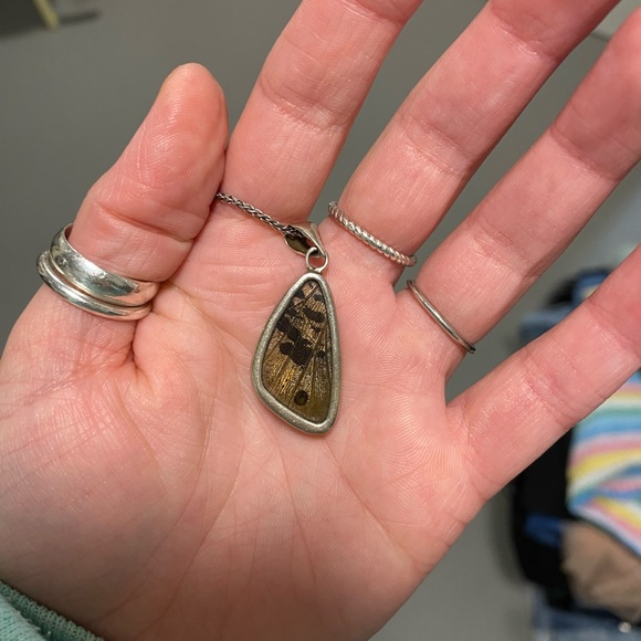 Sterling silver real butterfly wing pendant and chain - Picture 1 of 2